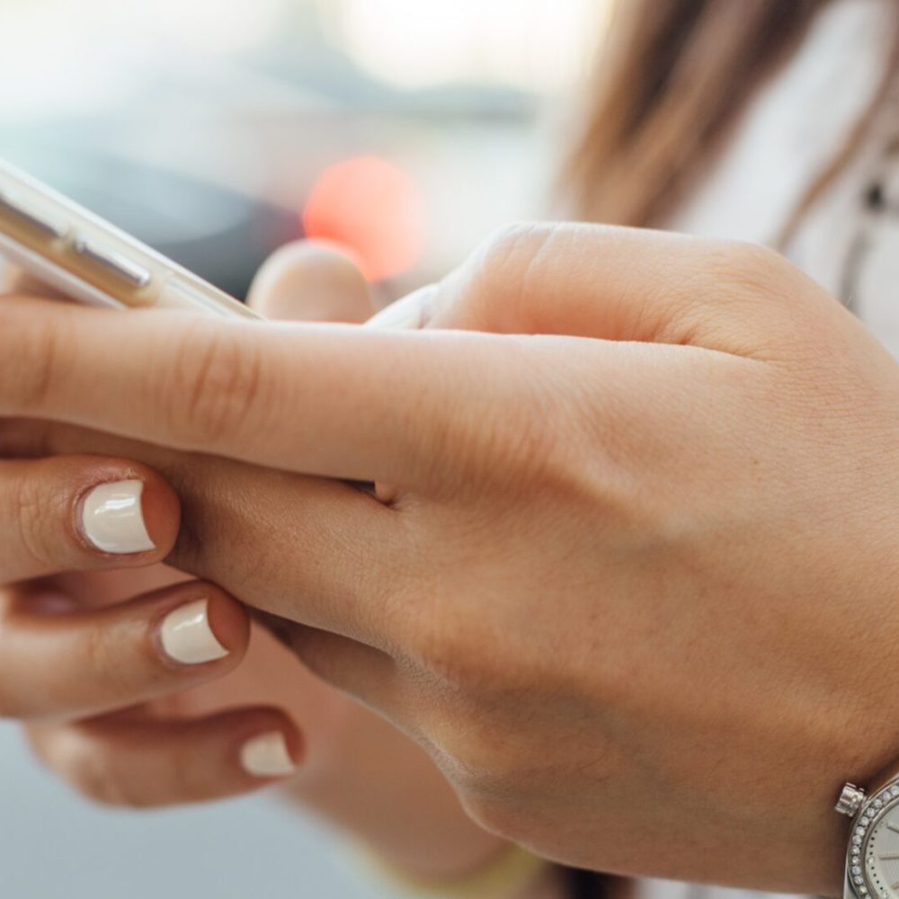 paul-hanaoka-HbyYFFokvm0-unsplash